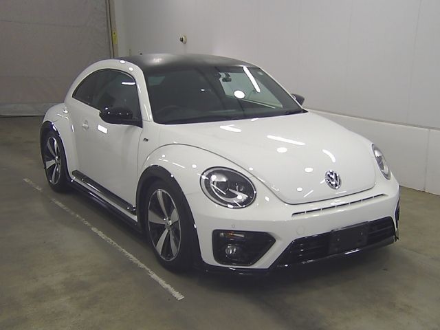 60032 Volkswagen The beetle 16CZD 2018 г. (Honda Kyushu)